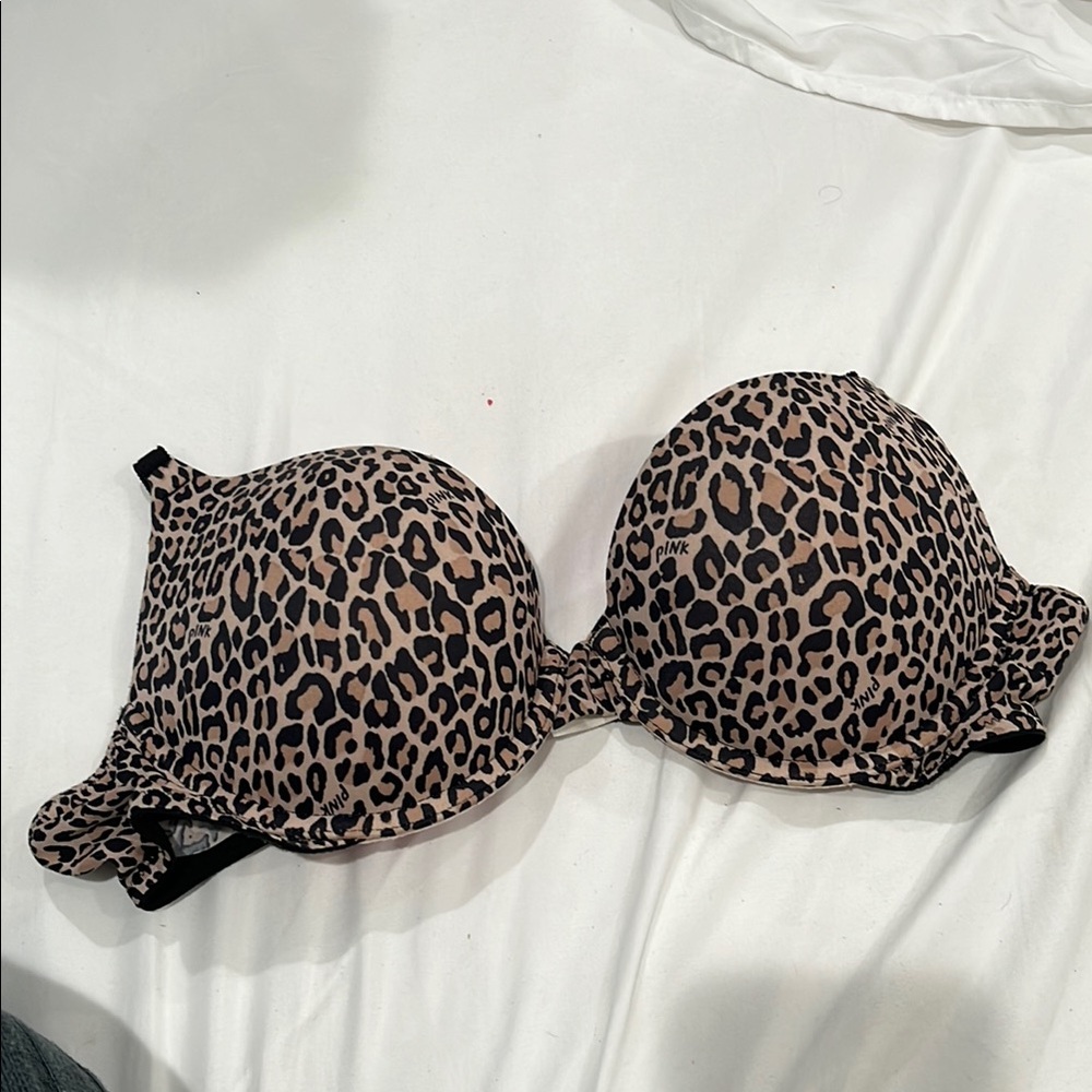 PINK Victoria's Secret Pink and Leopard Bra
